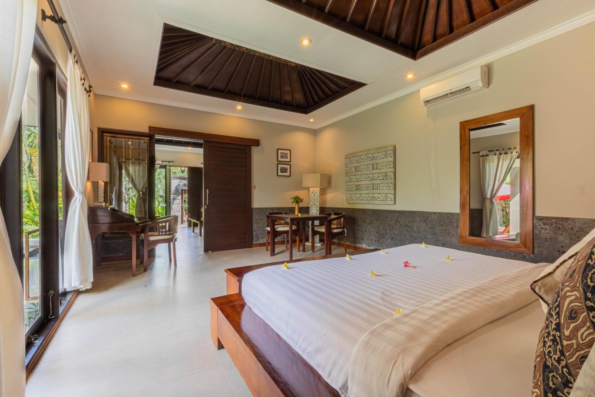 Suara Air Luxury Villa Ubud Habitación foto